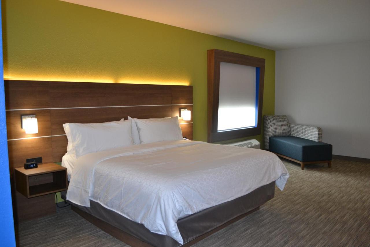 Holiday Inn Express Tallahassee-University Central By Ihg Екстериор снимка